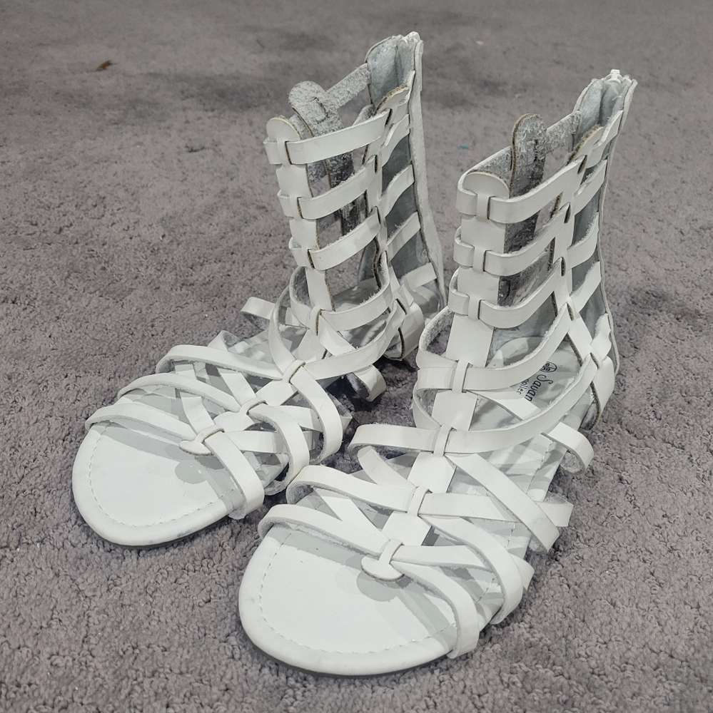 Savannah Collection White Gladiator Sandals